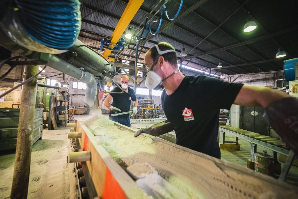 Moulage sable chimique hors gabarit (remoulage remplissage PEPSET sable chimique)